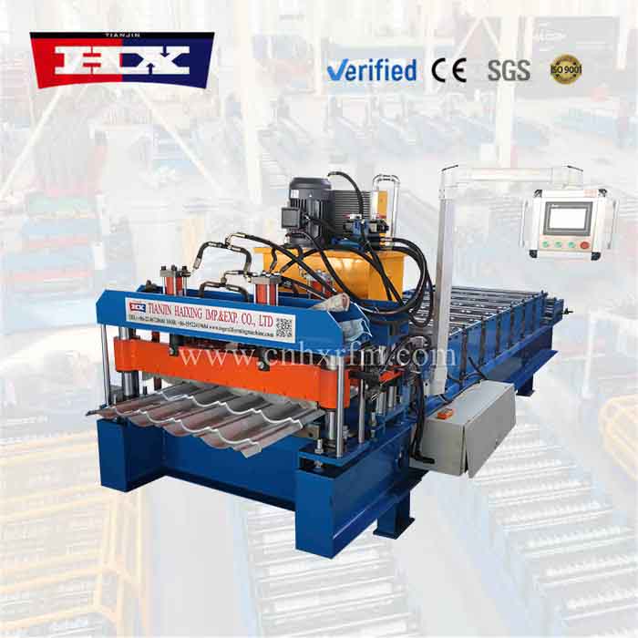 Tile roll forming machine
