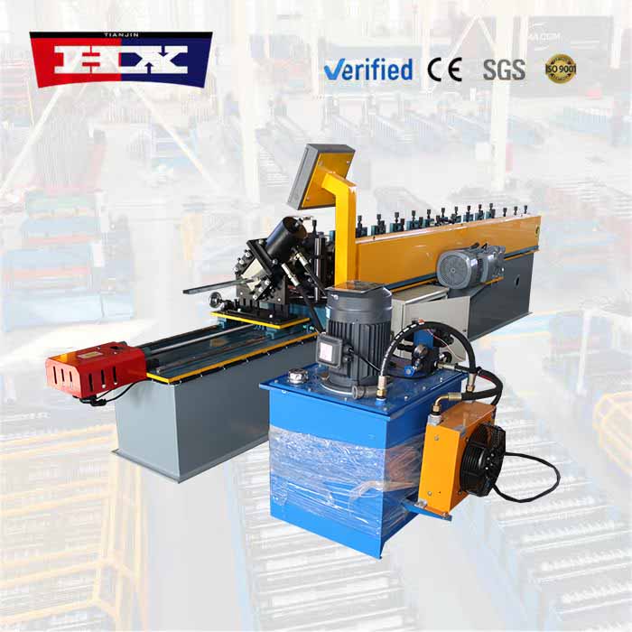 Stud roll former