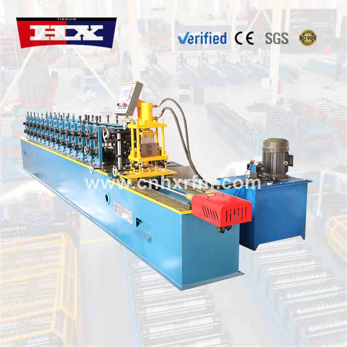 Metal stud framing machine