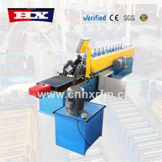 U channel rolling machine